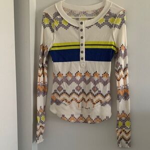 Nwot snap thermal top